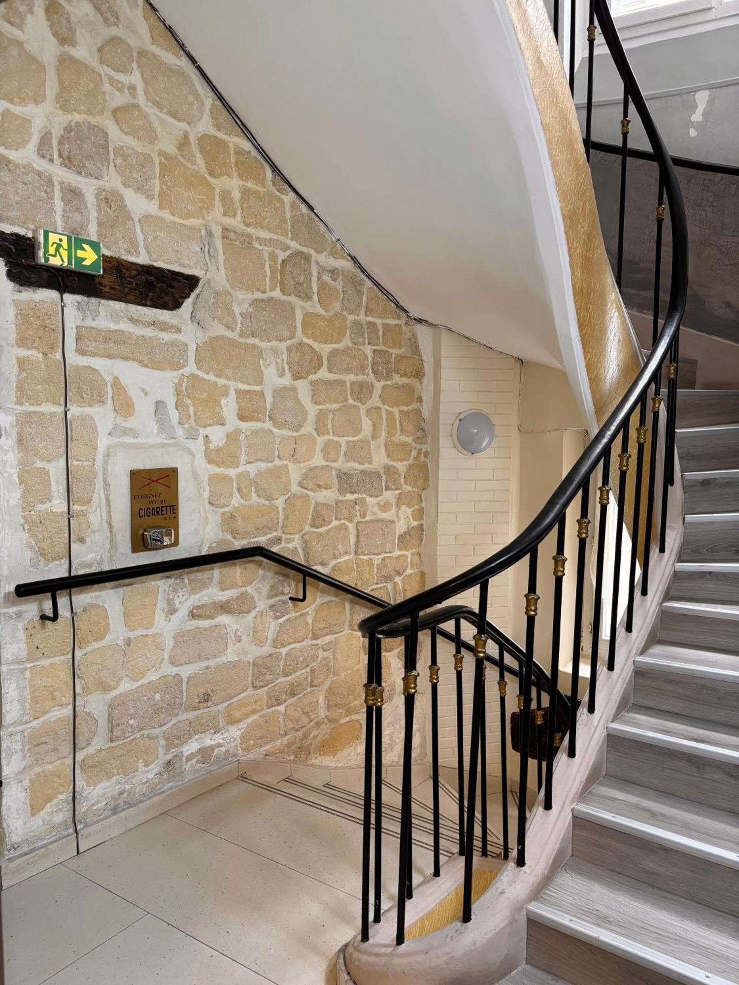 Hotel Des Fontaines Париж Екстериор снимка