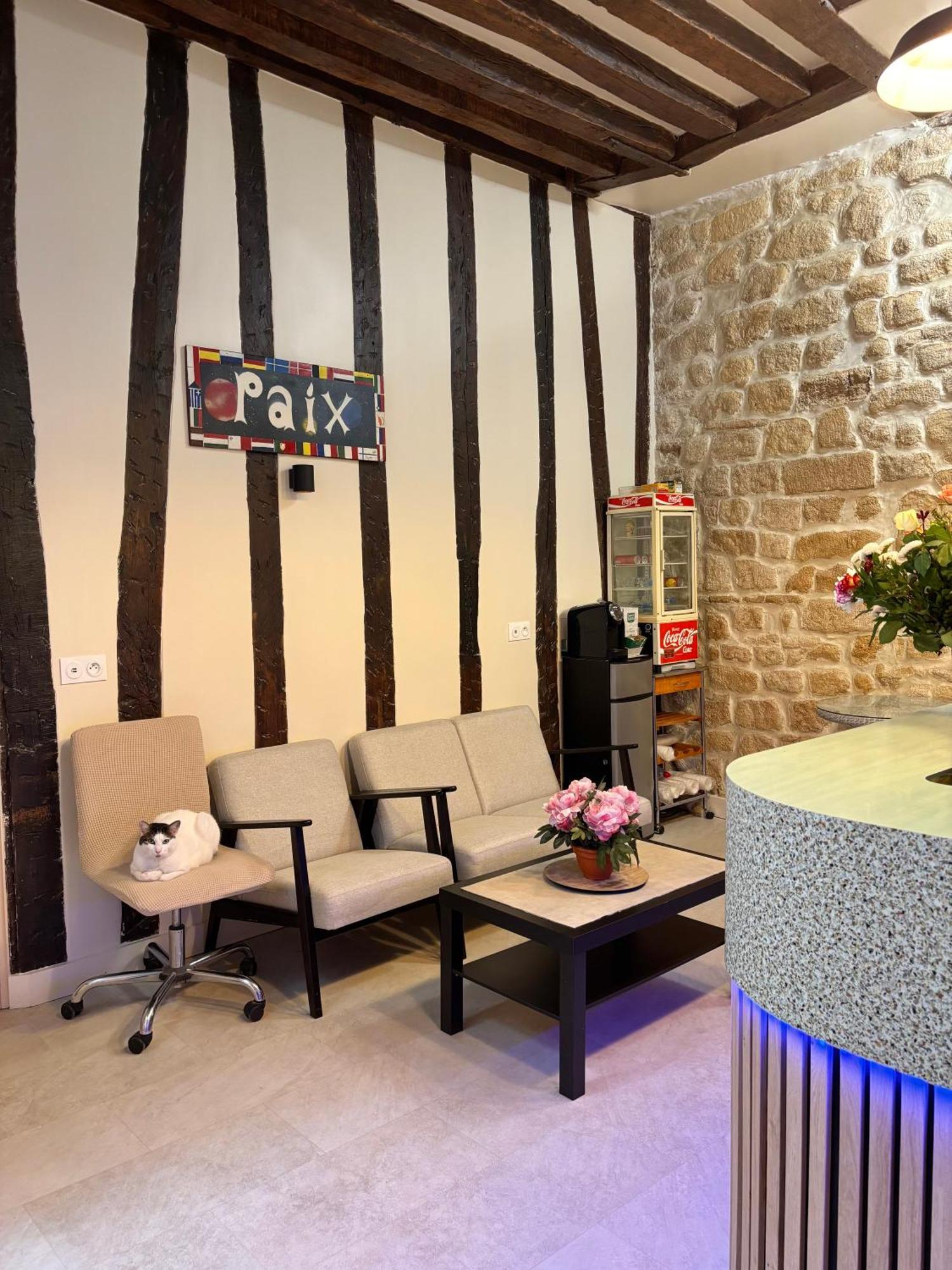 Hotel Des Fontaines Париж Екстериор снимка