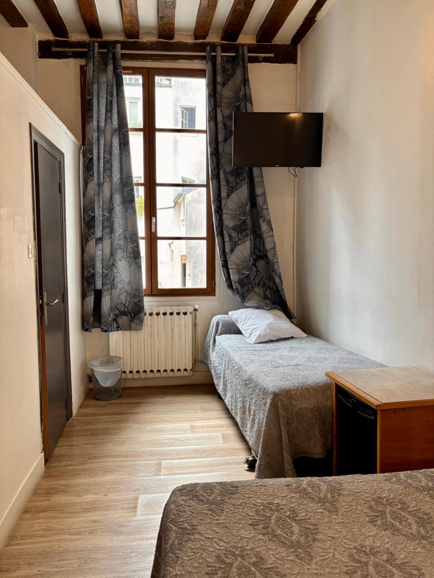 Hotel Des Fontaines Париж Екстериор снимка